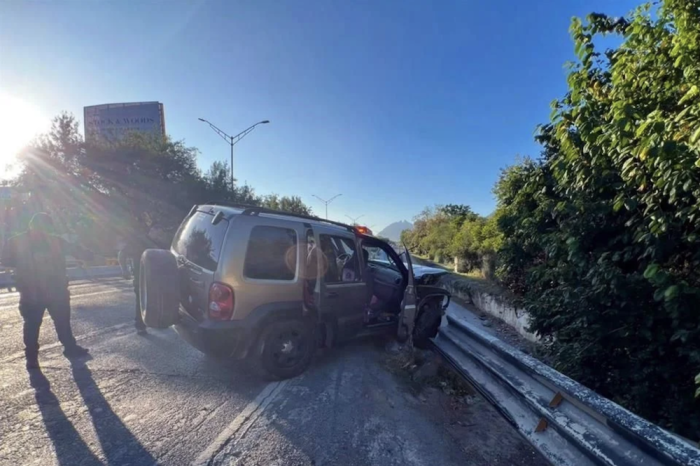  Dormitada al volante provoca aparatoso choque familiar en la Carretera Nacional